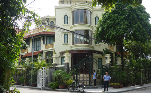 Khối tài sản khổng lồ của bầu Kiên trước khi bị bắt - ảnh 2 Hình ảnh Khối tài sản khổng lồ của bầu Kiên trước khi bị bắt số 2