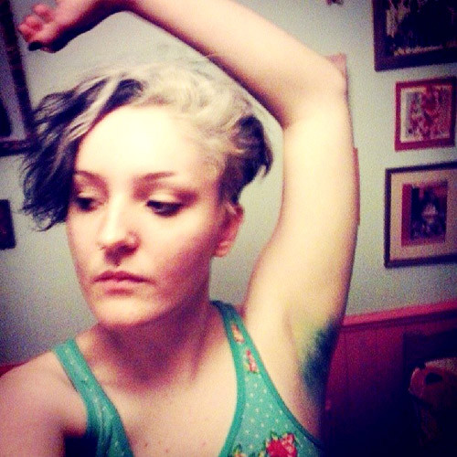 Những tín đồ nổi loạn thích nách xanh, đỏ, hồng ảnh 7