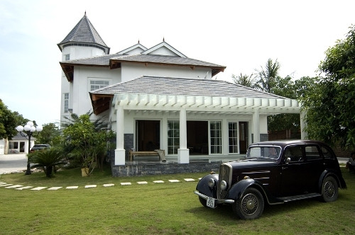 Đại gia Việt và những dinh thự bạc tỷ màu trắng - ảnh 3 Hình ảnh Đại gia Việt và những dinh thự bạc tỷ màu trắng số 3