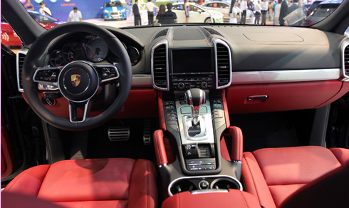 Lộ diện xe sang giá 4,3 tỷ mới về Việt Nam ảnh 3