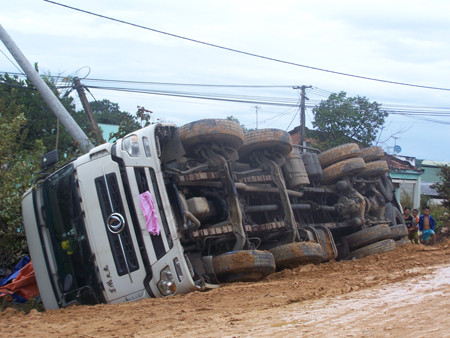 Hiện trường vụ tai nạn giao thông thứ nhất