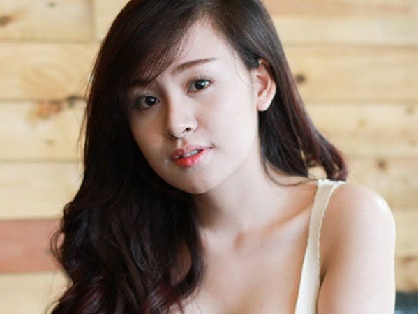 Hình ảnh Kenny Sang và bà Tưng kiếm tiền bằng cách nào? số 2