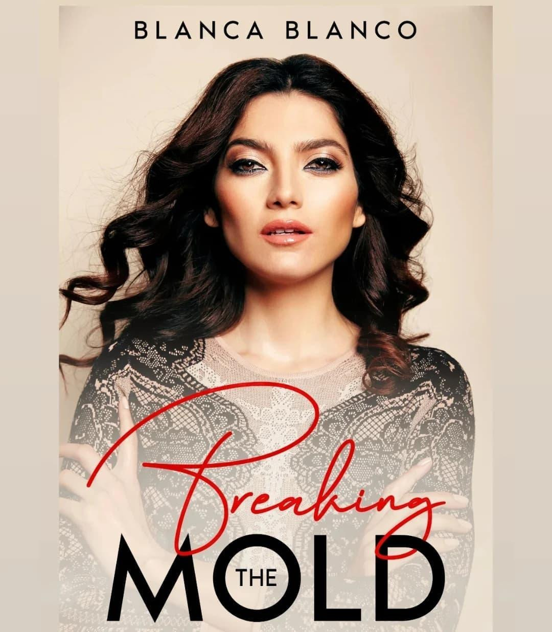 Được biết, Blanca sinh ra ở Watsonville, California. Năm cô 3 tuổi, gia đình chuyển đến Tây Nam Mexico. Họ trở về Mỹ vào năm cô lên 9 tuổi. Cha của nữ diễn viên là cảnh sát. Suốt thời thơ ấu của Blanca, gia đình cô, gồm 7 người, sống trong nhà để xe, không có nước nóng hay vòi hoa sen.