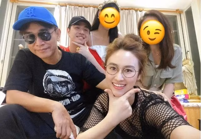 MC đình đám xứ Đài Ngô Tông Hiến có 4 người con, 3 gái và 1 trai.