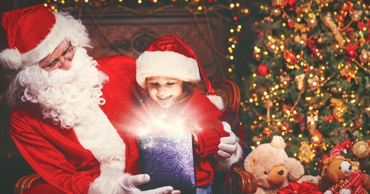 Ông già Noel ở Nga xuất hiện cùng ai trong lễ Giáng sinh?