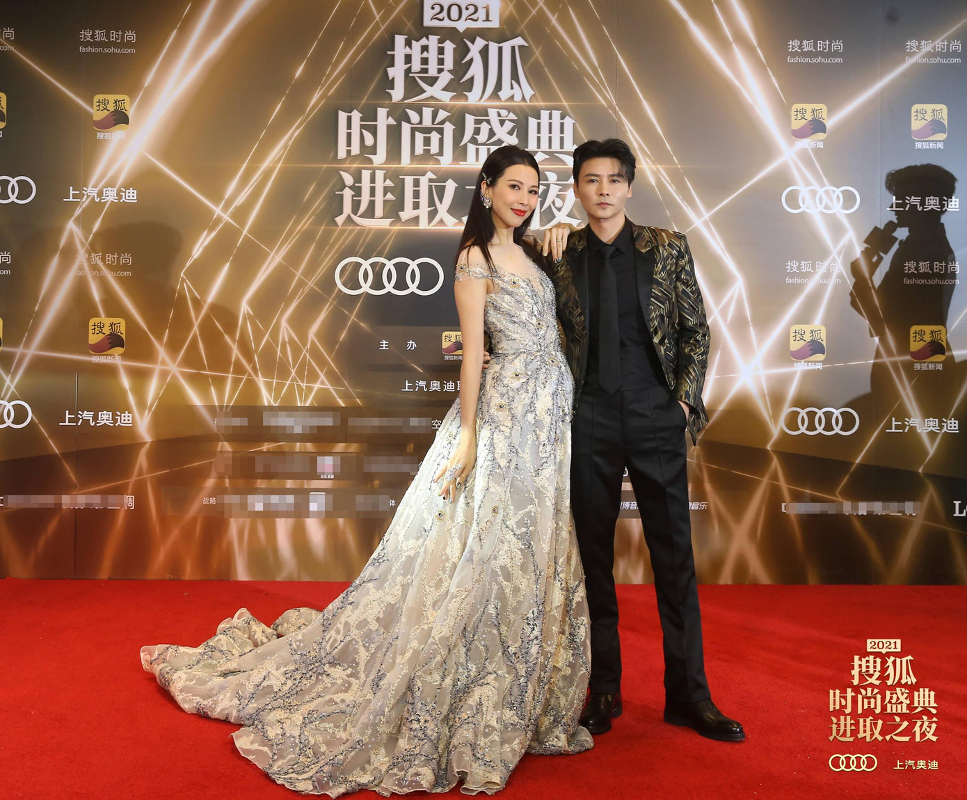 Vợ chồng Trương Tấn - Thái Thiếu Phân luôn luôn sánh đôi trong các sự kiện thảm đỏ.