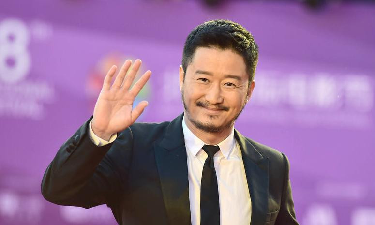 Hạng 4: Ngô Kinh. “Ông vua phòng vé” xứ Trung kiếm được 1,4298 tỷ nhân dân tệ (224,5 triệu USD). Hạng 4: Ngô Kinh. “Ông vua phòng vé” xứ Trung kiếm được 1,4298 tỷ nhân dân tệ (224,5 triệu USD).