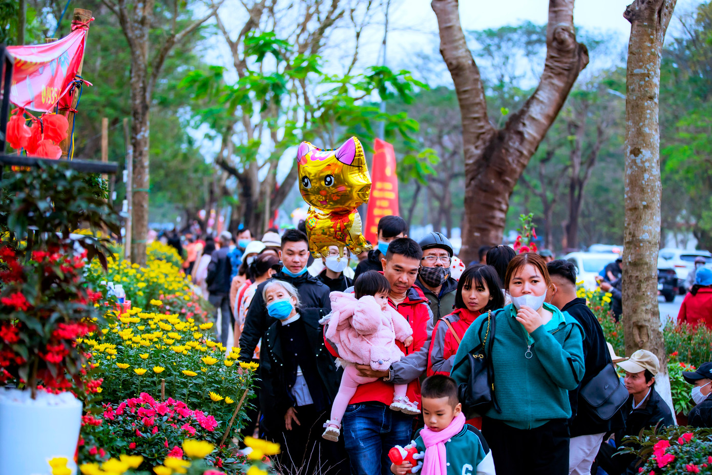 Lượng du khách tham quan Huế dịp Tết Quý Mão 2023 tăng 46% so với năm 2022.