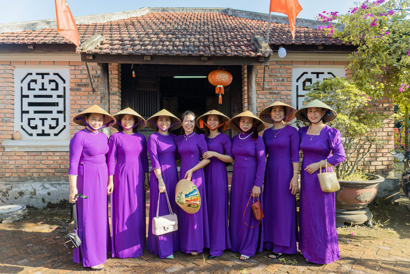 Tại đây, không gian làng quê đậm chất Bắc Trung bộ vẫn còn được lưu giữ, với các giá trị truyền thống nguyên vẹn. Ảnh: VTH