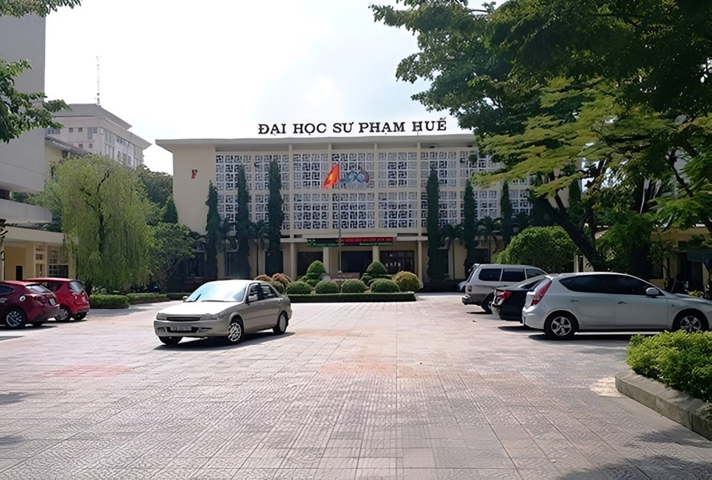 Trường ĐH Sư phạm - ĐH Huế. Trường ĐH Sư phạm - ĐH Huế.