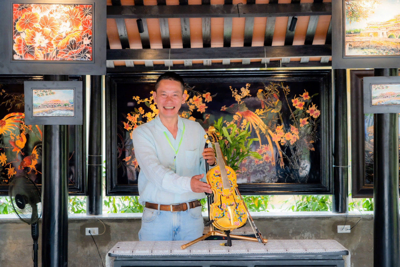 Triển lãm thu hút sự tham gia của hơn 600 nghệ nhân từ nhiều tỉnh, thành phố trên cả nước, với hơn 1.000 tác phẩm cây kiểng, hoa phong lan và đá cảnh mỹ thuật.