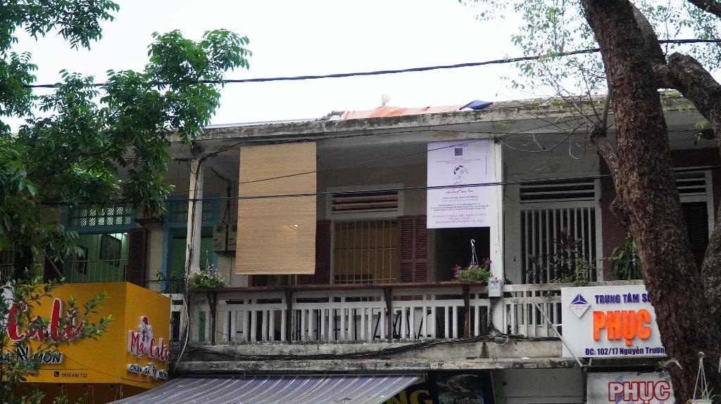 Ngày nay, căn gác xưa mà Trịnh từng có thời “ở trọ trần gian” đã trở thành “Không gian Gác Trịnh”, là nơi để tưởng niệm người nhạc sĩ tài hoa.