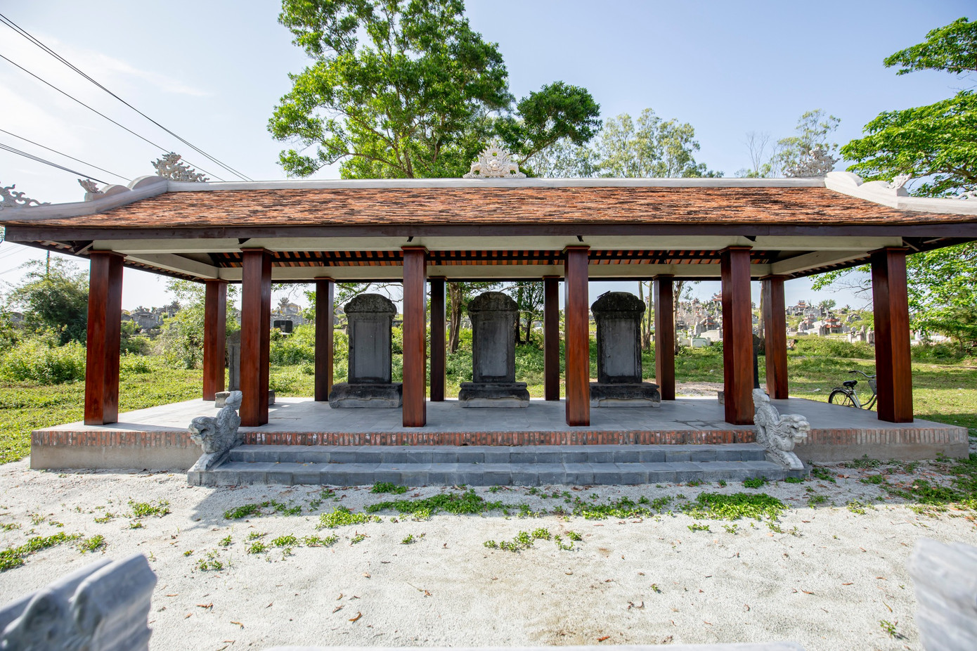 Võ Miếu là một trong những di tích quan trọng thuộc Quần thể di tích Cố đô nằm ngoài Kinh thành Huế. Ảnh: Festival Huế Võ Miếu là một trong những di tích quan trọng thuộc Quần thể di tích Cố đô nằm ngoài Kinh thành Huế. Ảnh: Festival Huế