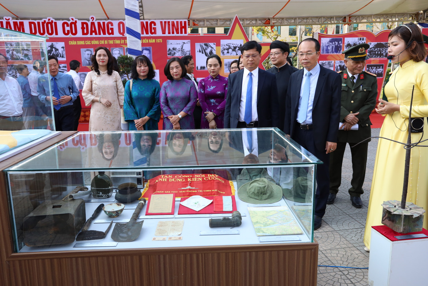 Từ cuộc khởi nghĩa Tháng Tám 1945, trận Hói Mít (1949), Thanh Lam Bồ (1951), đến chiến dịch Xuân 1968 và trận tổng tấn công giải phóng Huế của quân và dân ta năm 1975… tất cả đều minh chứng cho tinh thần kiên cường, bất khuất của người dân Cố đô.