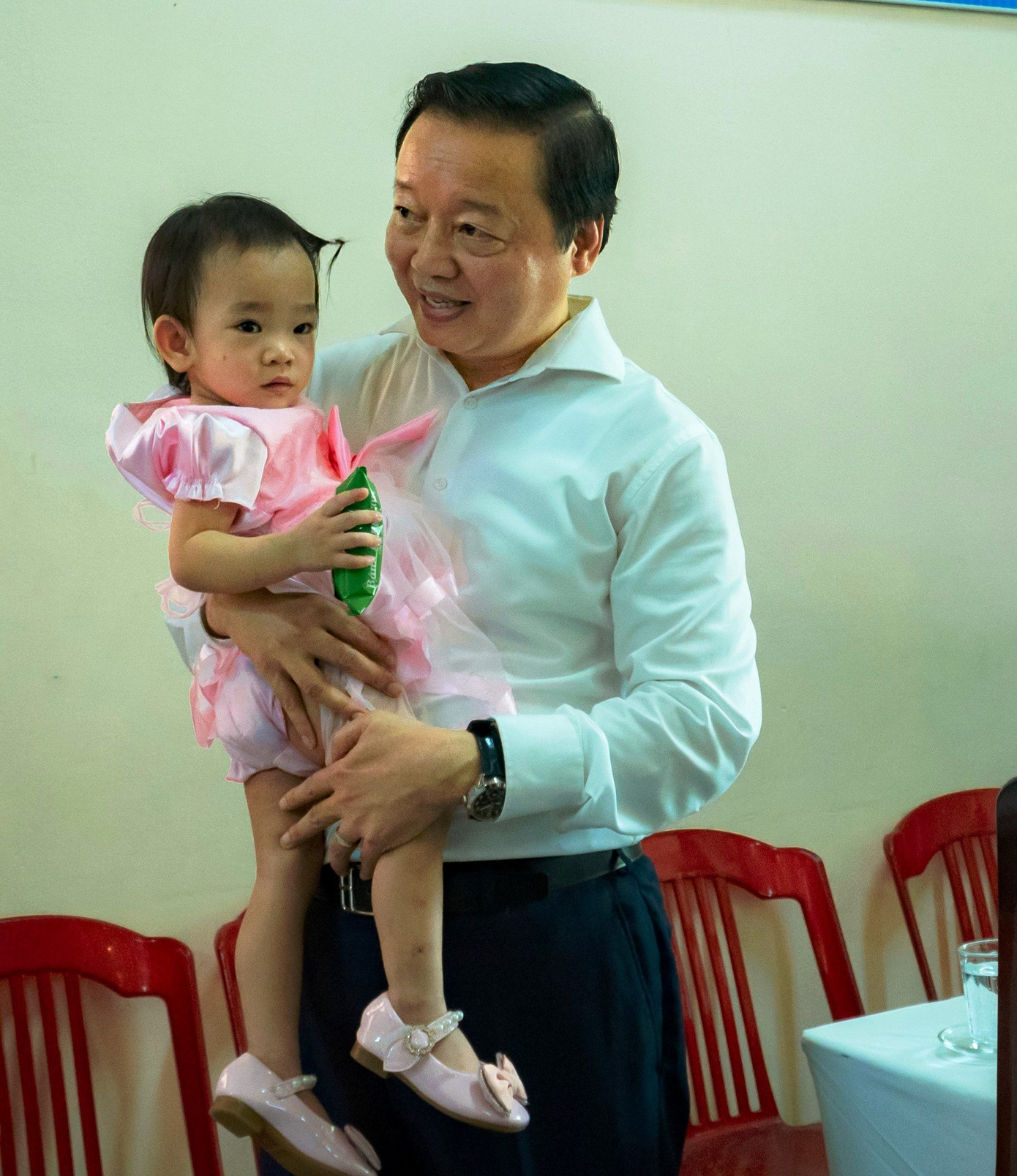 Phó Thủ tướng Trần Hồng Hà yêu cầu các bộ, ngành, địa phương phải ưu tiên, dành sự yêu thương, quan tâm và nguồn lực lớn hơn nữa cho trẻ em.