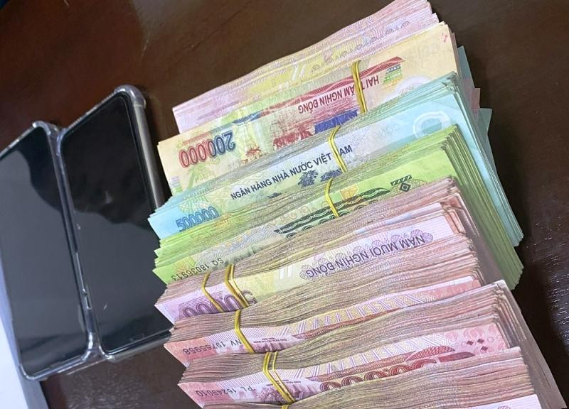 Một phần tang vật vụ án. Ảnh CACC