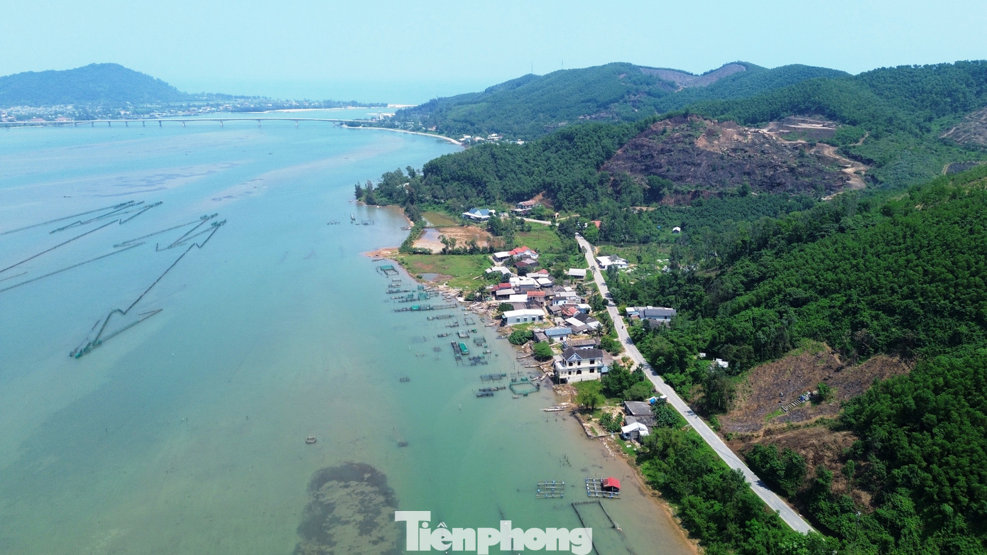 Nhờ sự phát triển kinh tế mạnh mẽ, thu nhập bình quân đầu người của xã đã tăng từ 37,8 triệu đồng/năm (năm 2021) lên 50,09 triệu đồng/năm; góp phần giảm tỷ lệ hộ nghèo toàn địa phương xuống còn 0,84% và hộ cận nghèo còn 2,37%.