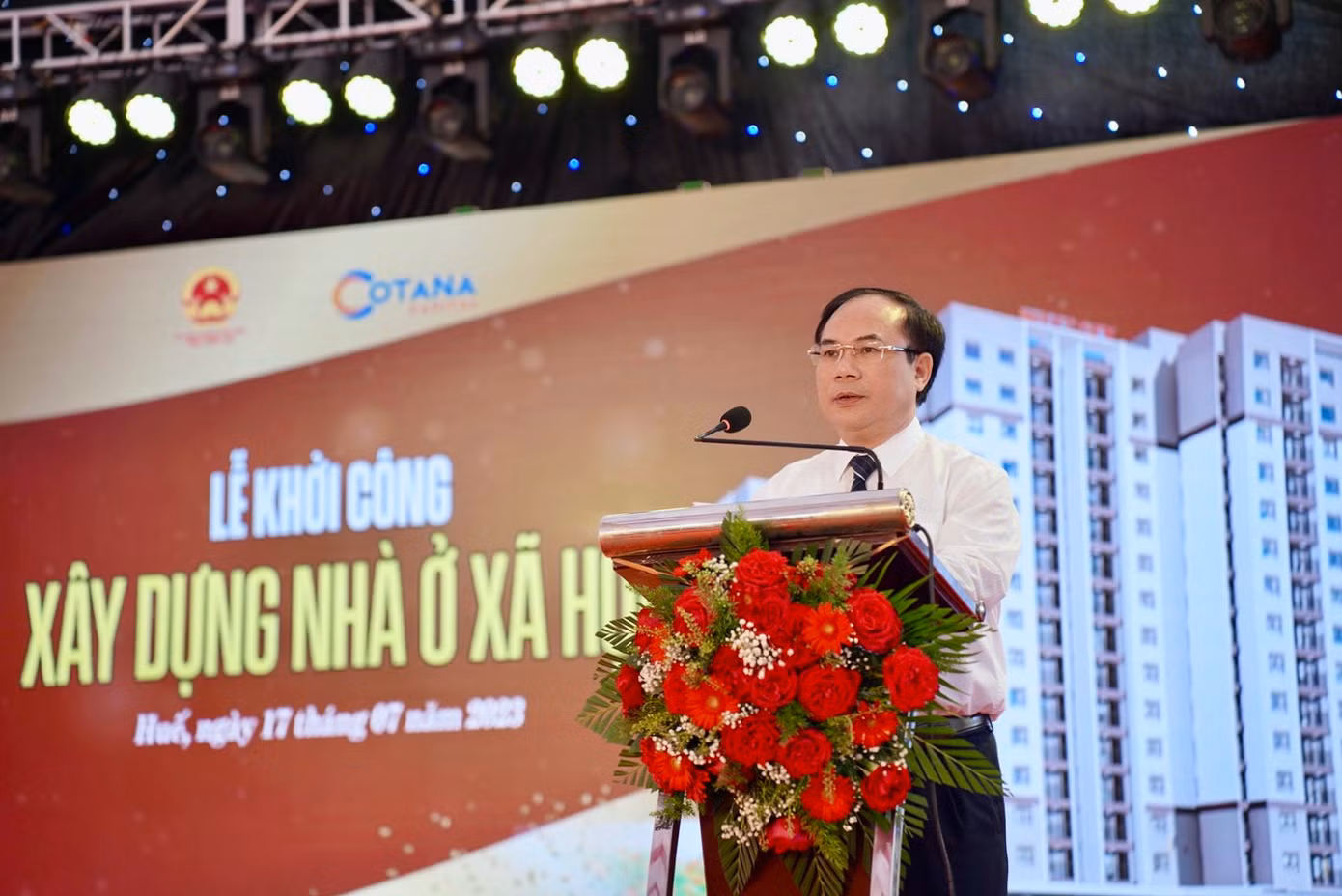 Theo Thứ trưởng Bộ Xây dựng Nguyễn Văn Sinh, chính sách về nhà ở, nhất là nhà ở xã hội được Đảng, Quốc hội, Chính phủ rất quan tâm nhằm hỗ trợ cho các đối tượng khó khăn về nhà ở.