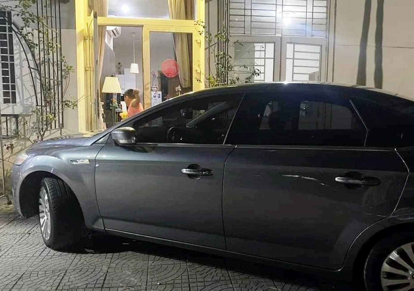 Lãnh đạo Sở Nội vụ TT-Huế cho biết, sẽ xem xét, xử lý phù hợp vụ việc, mức sai phạm đến đâu sẽ xử lý đến đó, không bao che Lãnh đạo Sở Nội vụ TT-Huế cho biết, sẽ xem xét, xử lý phù hợp vụ việc, mức sai phạm đến đâu sẽ xử lý đến đó, không bao che