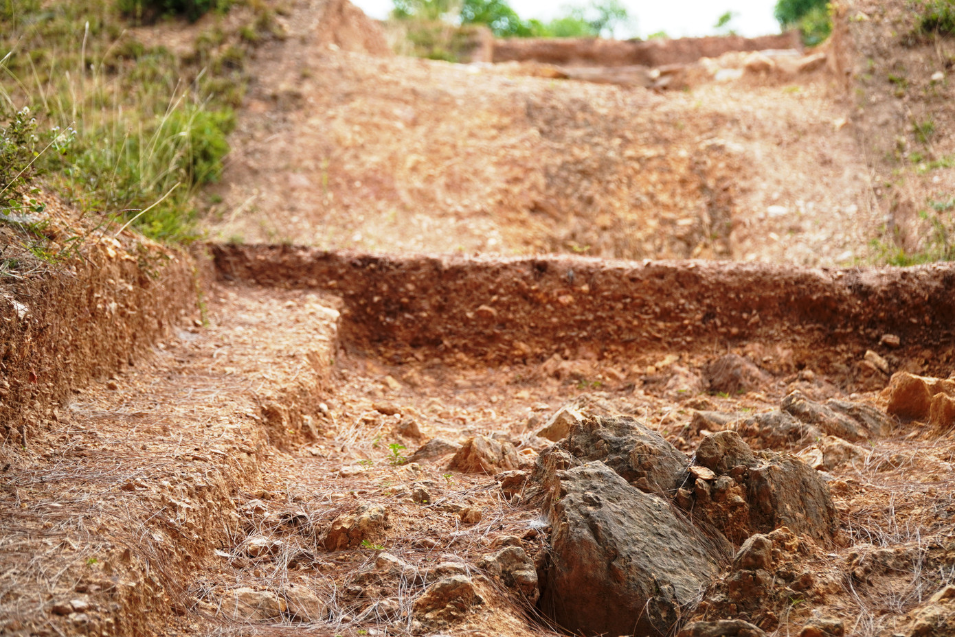 Trước đó, được sự cho phép của Bộ VH-TT&amp;DL, Bảo tàng Lịch sử Quốc gia Việt Nam phối hợp Sở VHTT tỉnh TT-Huế tổ chức khai quật khảo cổ giai đoạn 2 di tích quốc gia núi Bân.