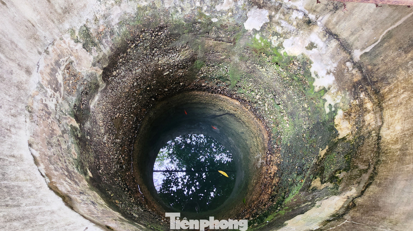 Đến nay, theo ghi nhận thực tế, giếng Hàm Long vẫn được người dân múc về dùng. Trên vành giếng bố trí lưới thép đậy chống rác bẩn và giới hạn an toàn đối với trẻ nhỏ, có đặt sẵn gàu múc nước. Đến nay, theo ghi nhận thực tế, giếng Hàm Long vẫn được người dân múc về dùng. Trên vành giếng bố trí lưới thép đậy chống rác bẩn và giới hạn an toàn đối với trẻ nhỏ, có đặt sẵn gàu múc nước.