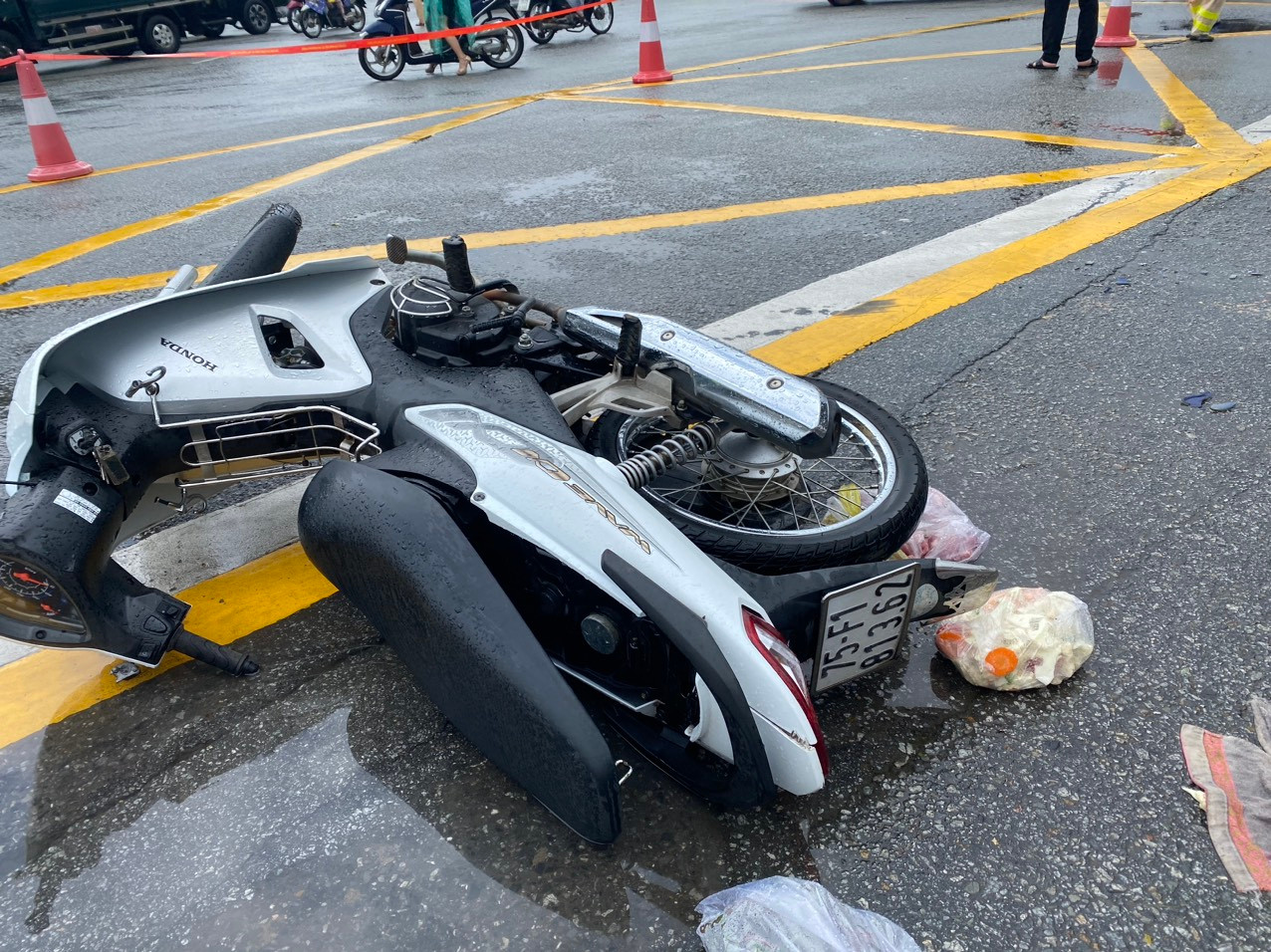 Vụ tai nạn làm 1 người chết, 1 người bị thương. Vụ tai nạn làm 1 người chết, 1 người bị thương.