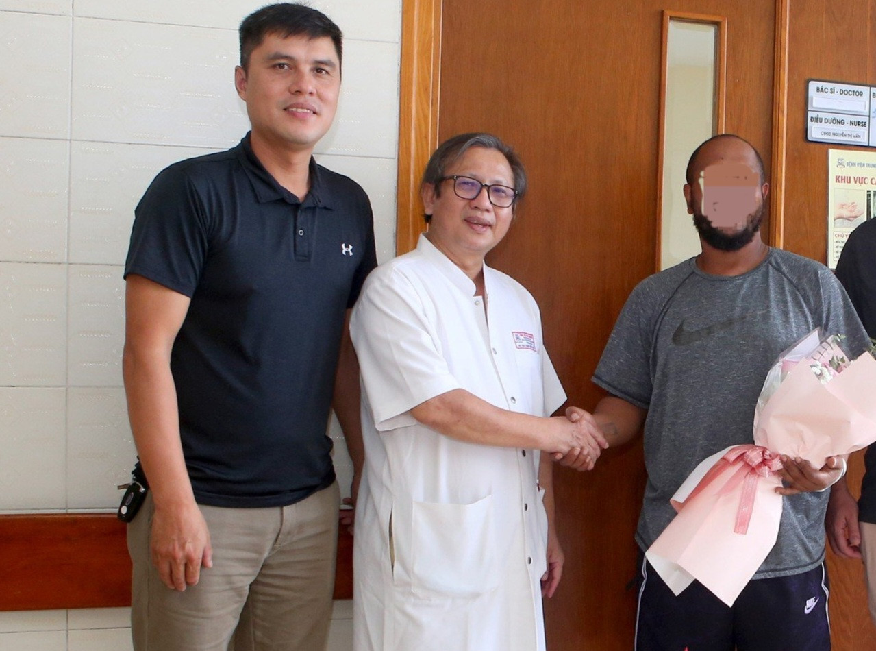 Sau khi được cấp cứu, điều trị, sức khỏe bệnh nhân người Mỹ đã hồi phục. (Ảnh: BVCC) Sau khi được cấp cứu, điều trị, sức khỏe bệnh nhân người Mỹ đã hồi phục. (Ảnh: BVCC)