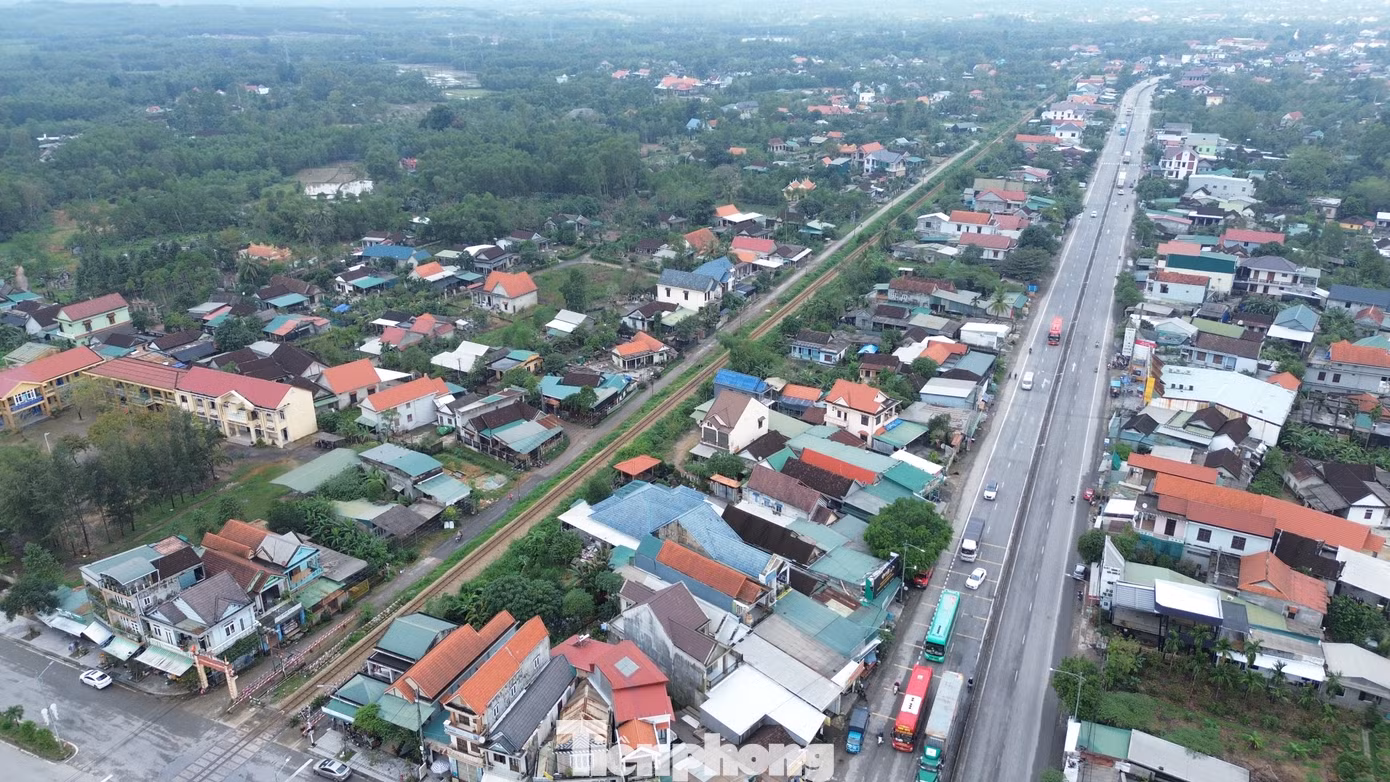 Hệ thống giao thông đa kết nối tại Lộc Sơn tạo điều kiện thuận lợi để liên kết vùng và kết nối với thành phố Huế, thành phố Đà Nẵng.