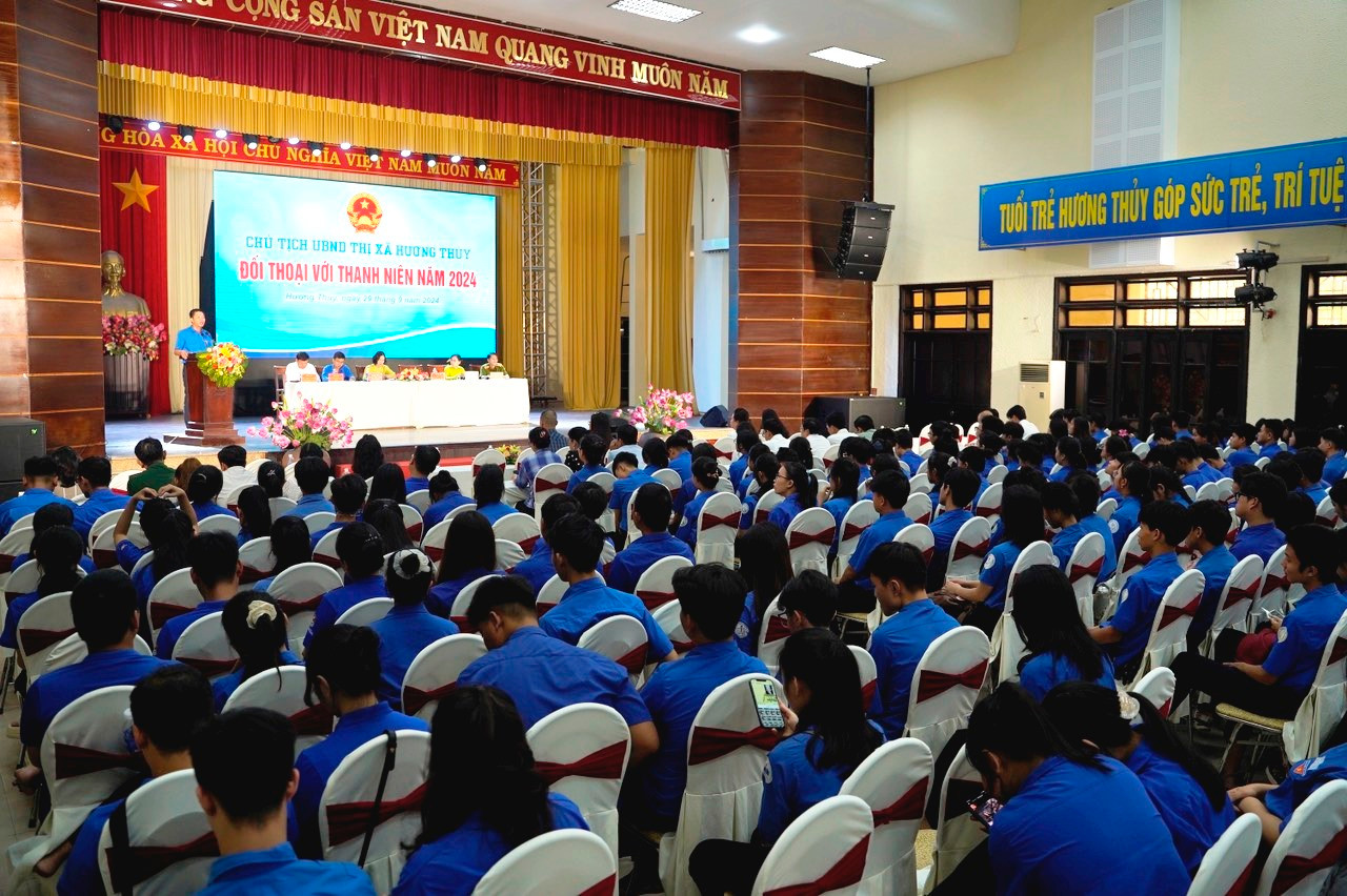 Quang cảnh buổi đối thoại.