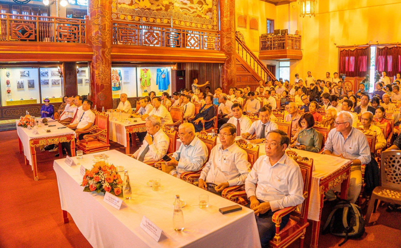 Ngày 24/8, tại Nhà hát Duyệt Thị Đường, Trung tâm Bảo tồn Di tích Cố đô Huế tổ chức lễ kỷ niệm 100 năm Musée Khải Định - Bảo tàng Cổ vật Cung đình Huế. Tham dự có nguyên Ủy viên Bộ Chính trị, nguyên Trưởng ban Tư tưởng Văn hóa Trung ương Nguyễn Khoa Điềm; Chủ tịch UBND tỉnh TT-Huế Nguyễn Văn Phương, cùng đại diện cơ quan quản lý văn hóa Trung ương và địa phương, giới nghiên cứu văn hóa, chuyên gia về bảo tồn bảo tàng, các nhà sưu tầm cổ vật...