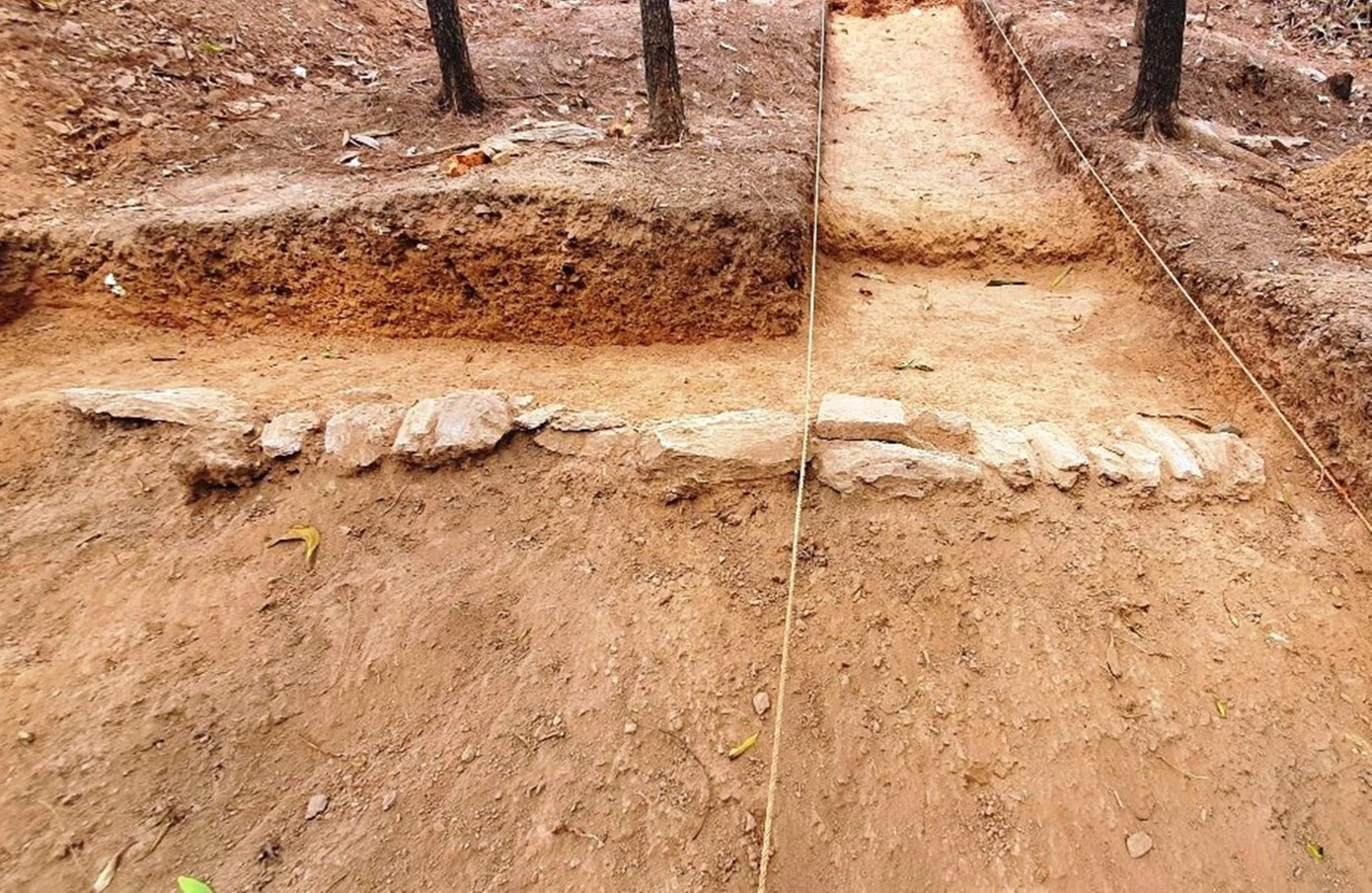 Việc khai quật khảo cổ học di tích núi Bân nhằm củng cố, xây dựng hồ sơ đề nghị Thủ tướng Chính phủ công nhận đây là di tích cấp quốc gia đặc biệt Việc khai quật khảo cổ học di tích núi Bân nhằm củng cố, xây dựng hồ sơ đề nghị Thủ tướng Chính phủ công nhận đây là di tích cấp quốc gia đặc biệt