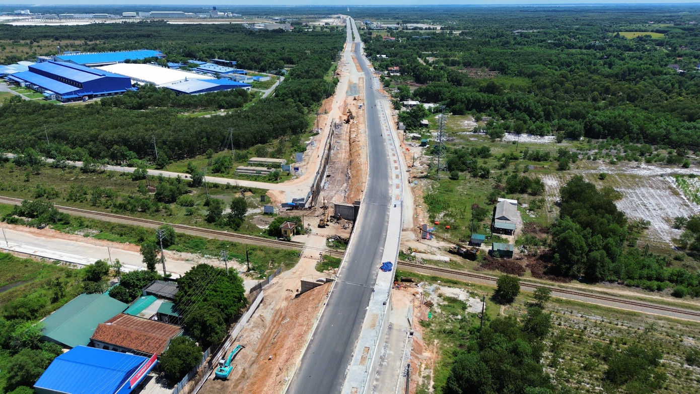 Công trình được kỳ vọng, sau khi hoàn thành là điểm kết nối giữa tuyến cao tốc Cam Lộ - La Sơn từ phía vùng núi về Quốc lộ 1, qua Khu công nghiệp Phong Điền đến đường ven biển và cảng biển Điền Lộc tương lai.