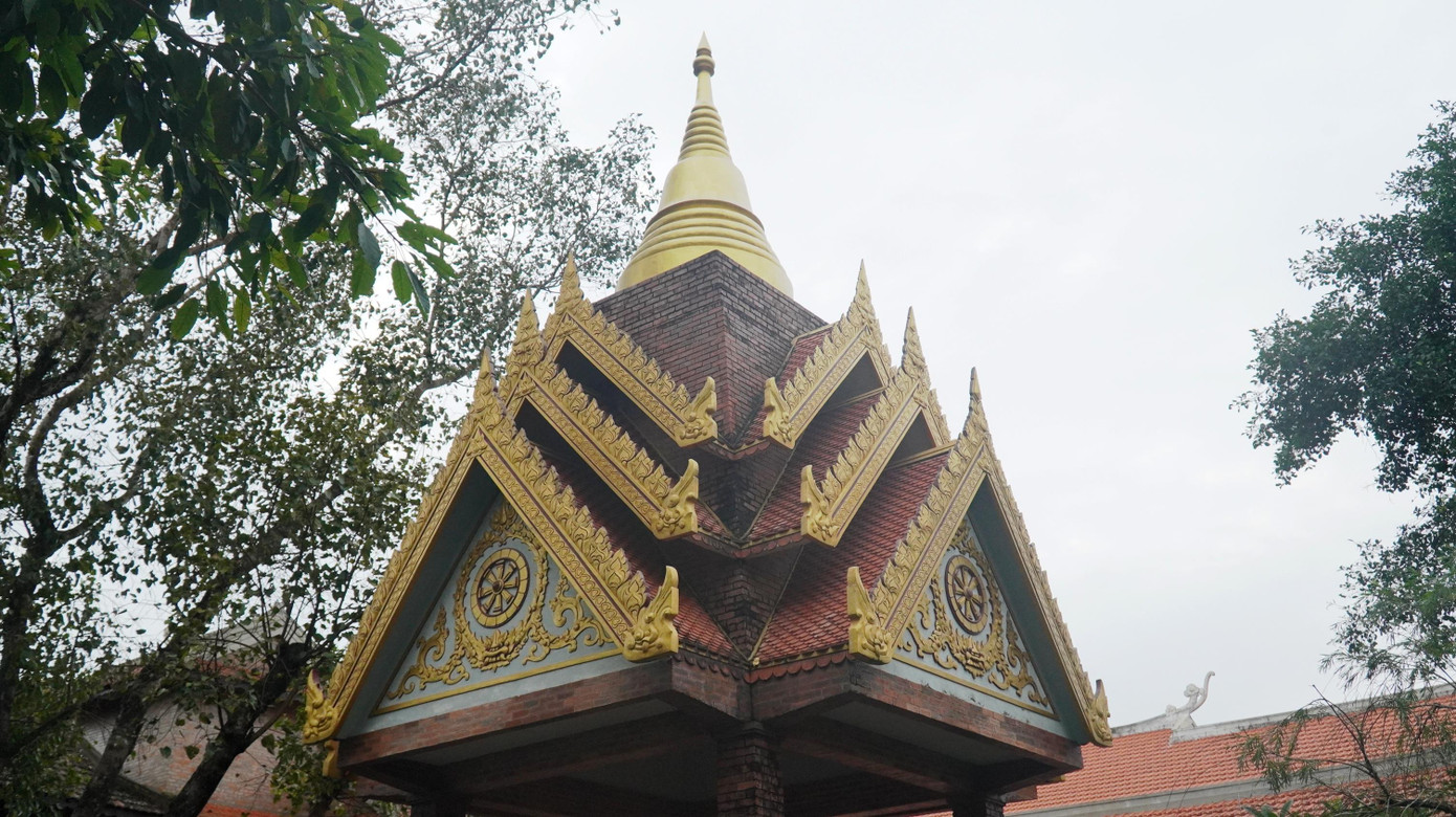 Ngôi chùa mang nét kiến trúc riêng biệt, khác hẳn với các cổ tự ở Huế.