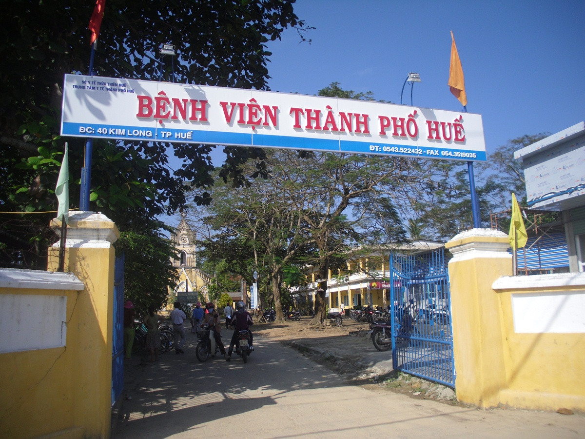 Trụ sở chính của Trung tâm Y tế quận Phú Xuân (TP. Huế) đóng tại Trung tâm Y tế TP. Huế cũ.