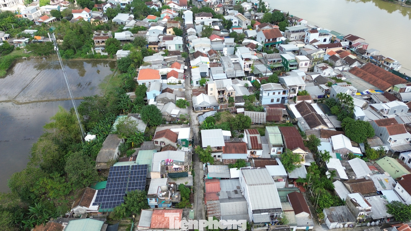 UBND tỉnh Thừa Thiên-Huế (TT-Huế) vừa có quyết định công nhận nghề rèn Bao Vinh, phường Hương Vinh, TP. Huế, là nghề truyền thống của tỉnh. UBND tỉnh Thừa Thiên-Huế (TT-Huế) vừa có quyết định công nhận nghề rèn Bao Vinh, phường Hương Vinh, TP. Huế, là nghề truyền thống của tỉnh.