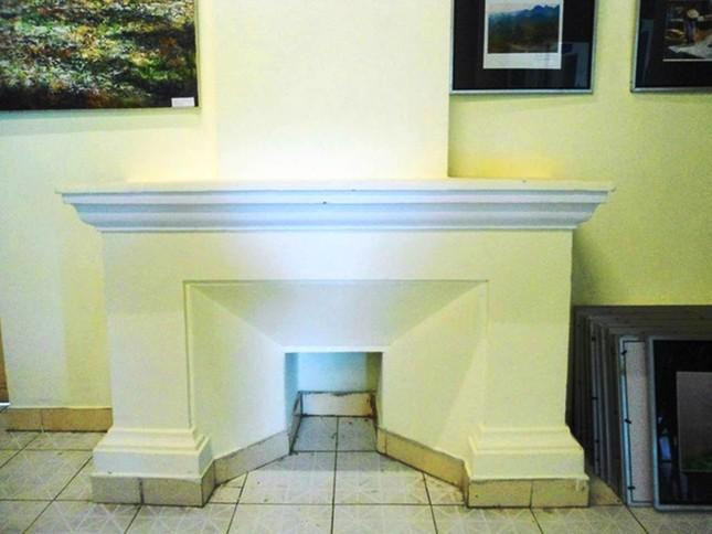 Một phần bên trong ngôi biệt thự cổ.