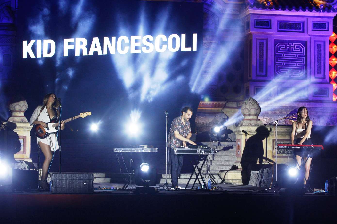 Song, cũng có nhiều đoàn nghệ thuật lần đầu tiên đến với Festival Huế như đoàn của Pháp, Bỉ, Israel…; đem lại những trải nghiệm mới mẻ cho du khách, công chúng và người yêu nghệ thuật xứ Huế.