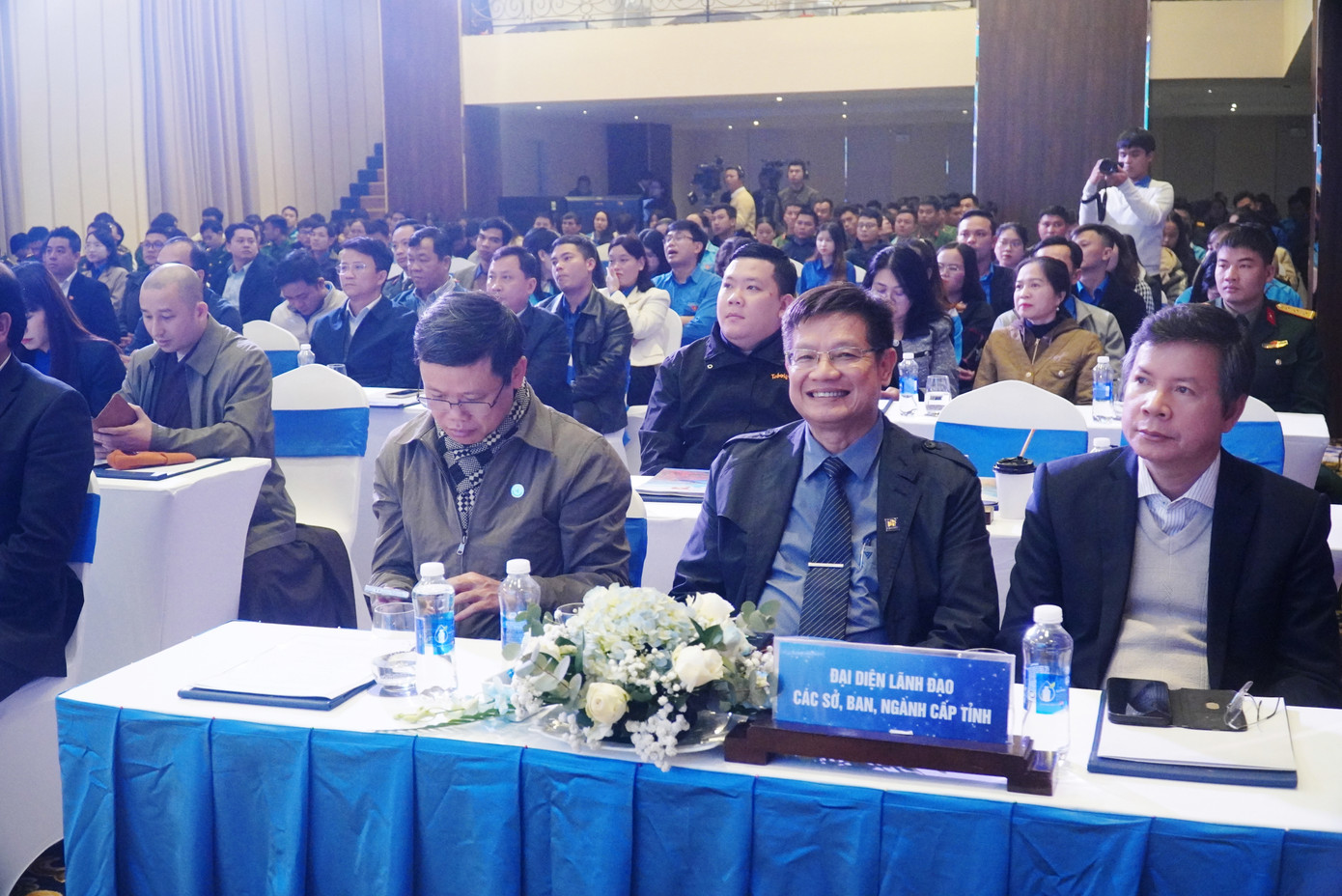 Hội nghị thu hút gần 400 đoàn viên, thanh niên Huế và đại biểu tham gia. Hội nghị thu hút gần 400 đoàn viên, thanh niên Huế và đại biểu tham gia.