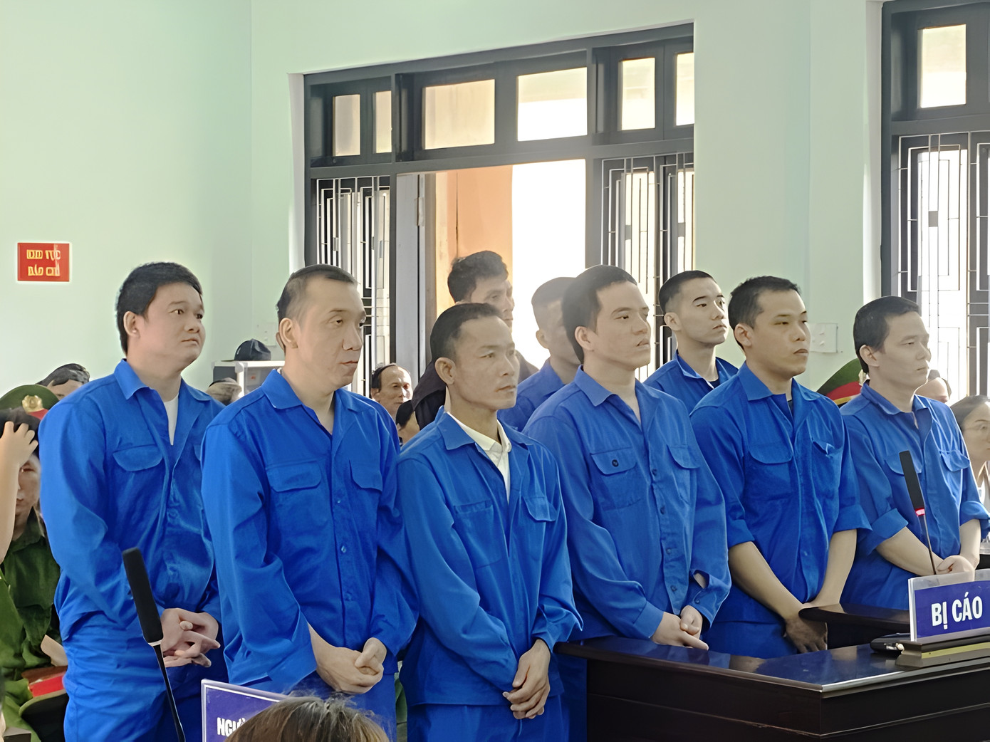 Các bị cáo trong vụ hỗn chiến dưới chân đèo Hải Vân. Các bị cáo trong vụ hỗn chiến dưới chân đèo Hải Vân.