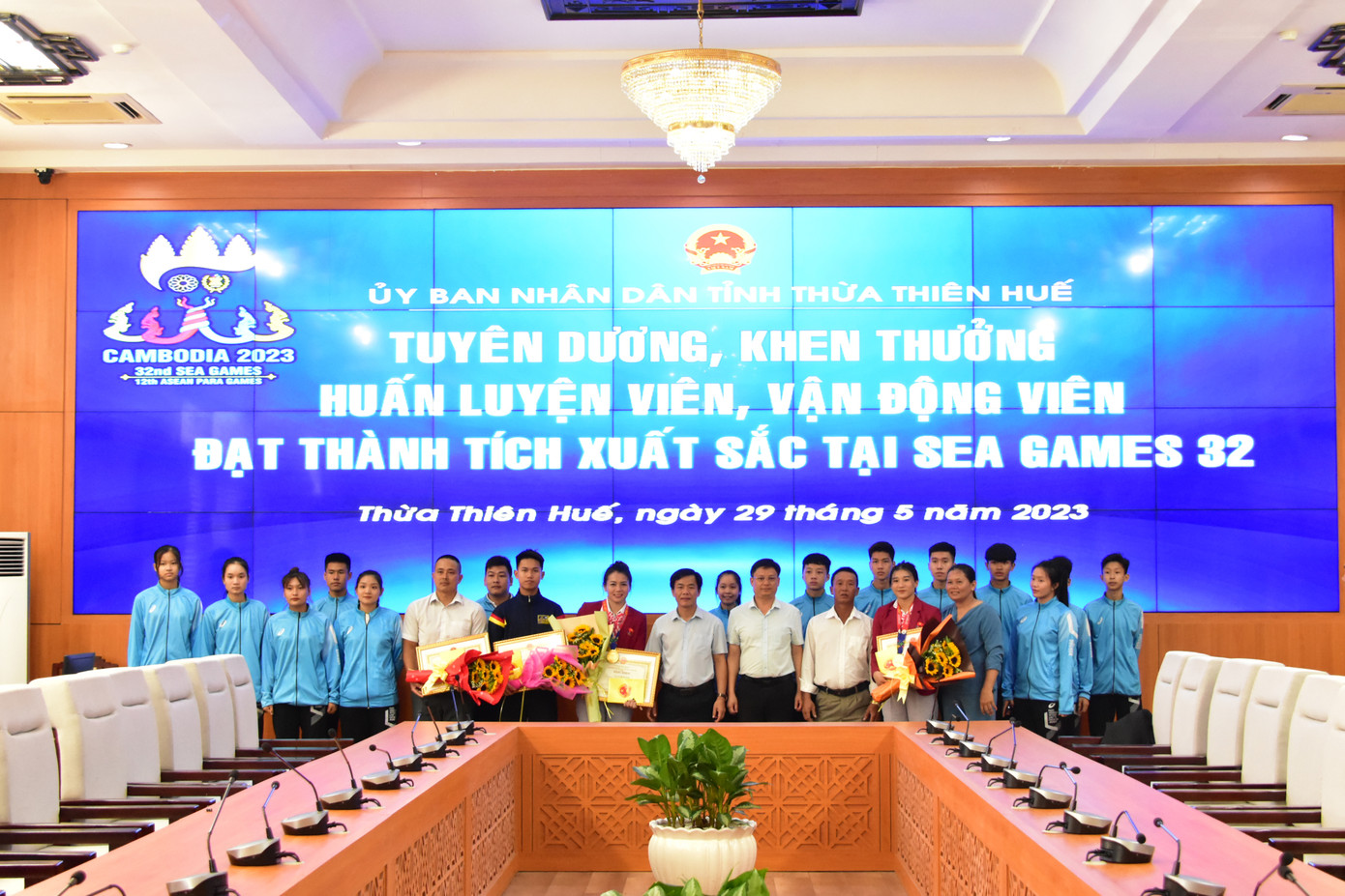 Các VĐV, HLV đạt thành tích xuất sắc tại SEA Games 32 còn nhận được nhiều chính sách đãi ngộ của tỉnh TT-Huế.