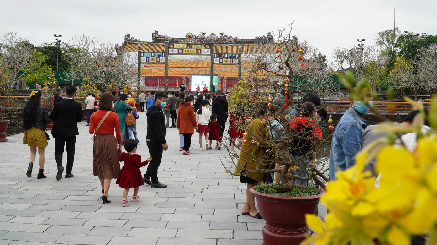 Đại nội Huế hút khách