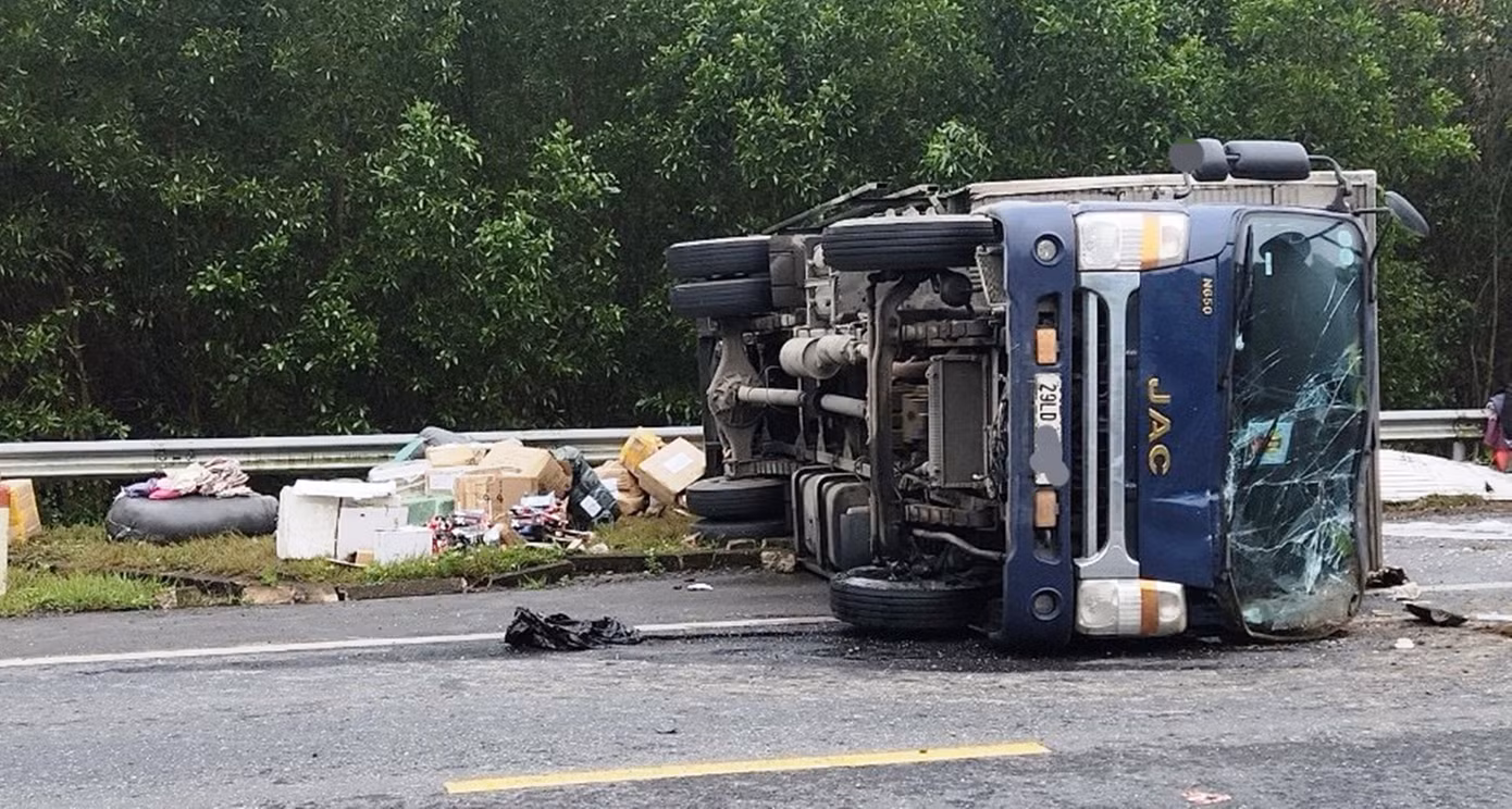 Cả hai vụ tai nạn không gây thiệt hại về người. Ảnh: CTV