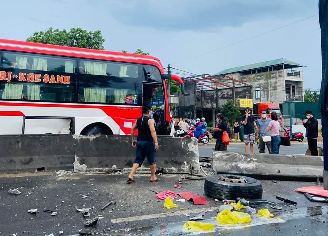 Hiện trường vụ tai nạn giao thông. Ảnh: CTV