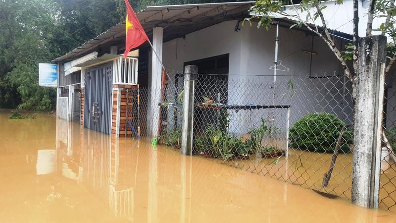 Nhà cửa tại phường An Đông, Huế, bị ngập lụt.