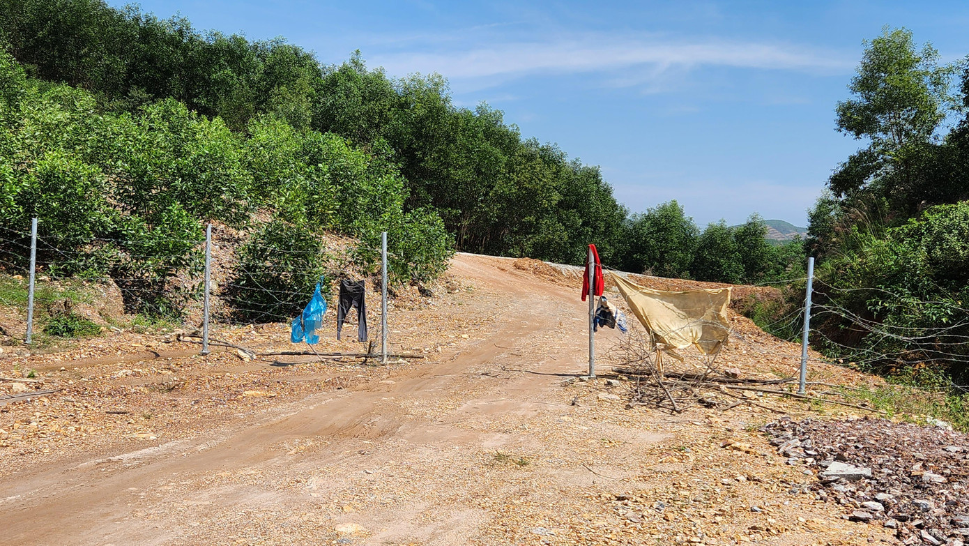 Được biết, hệ thống nút giao, đường gom, đường ngang sẽ hoàn thiện thi công đến ngày 31/12/2022. Thời gian hoàn thành đường hoàn trả các đường công vụ mượn của địa phương đến 31/3/2023.