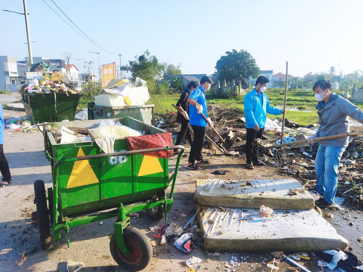 Xử lý điểm "đen" ô nhiễm môi trường ở TP. Huế.