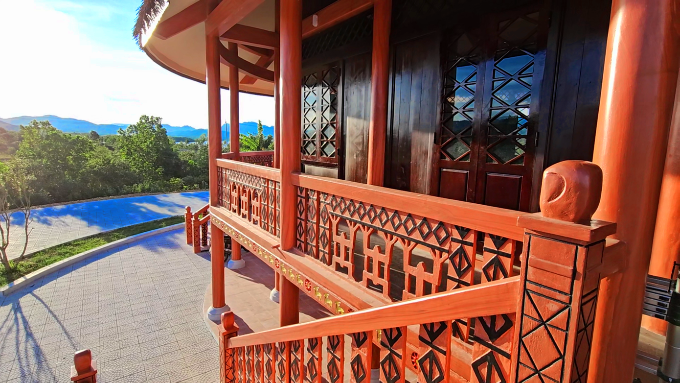 Những nét đặc trưng kiến trúc văn hóa vùng cao A Lưới tụ hội tại Làng văn hóa. Những nét đặc trưng kiến trúc văn hóa vùng cao A Lưới tụ hội tại Làng văn hóa.