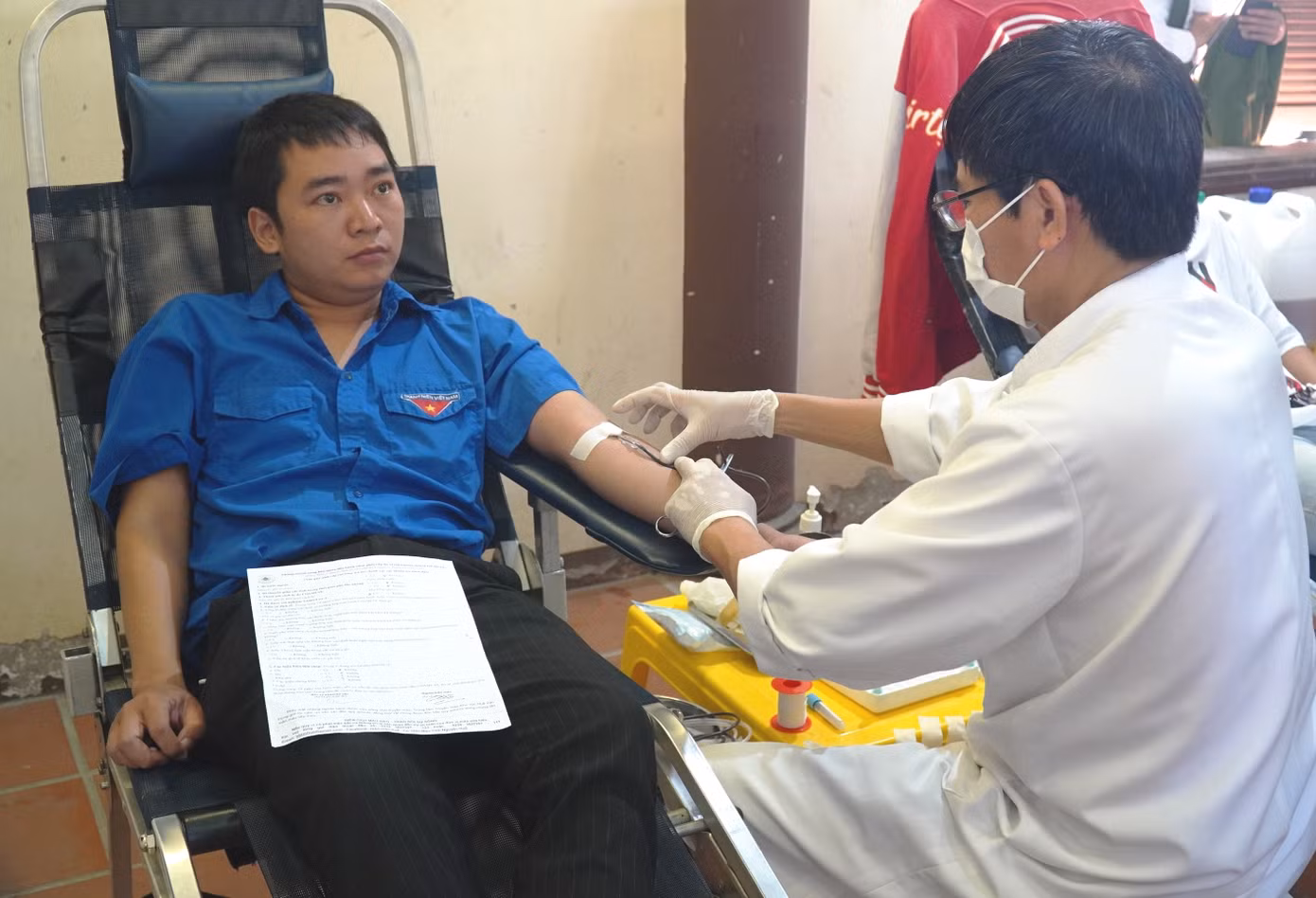 Tỉnh Đoàn TT-Huế phối hợp Báo Tiền Phong tổ chức thành công Ngày Chủ nhật Đỏ, thu hút gần 500 đoàn viên, thanh niên tham gia hiến máu, thu được hơn 402 đơn vị máu.