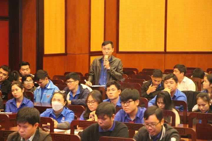 Trước những vấn đề do ĐVTN đặt ra, lãnh đạo TP Huế đã lý giải tầm quan trọng của chuyển đổi số và vai trò của ĐVTN trong công cuộc chuyển đổi số hiện nay. Trước những vấn đề do ĐVTN đặt ra, lãnh đạo TP Huế đã lý giải tầm quan trọng của chuyển đổi số và vai trò của ĐVTN trong công cuộc chuyển đổi số hiện nay.