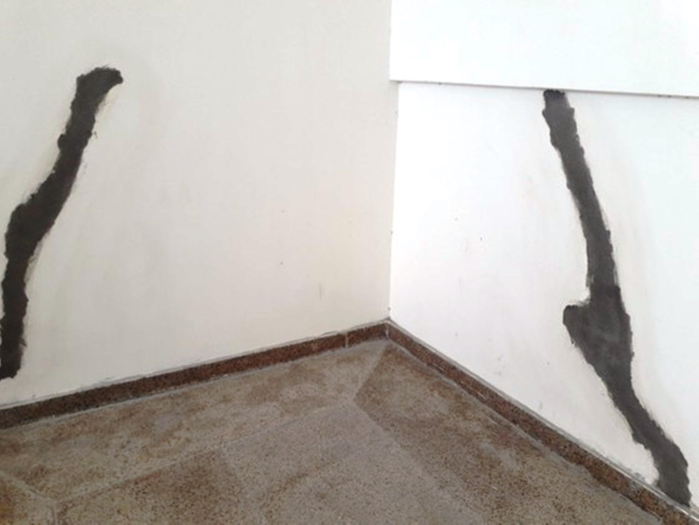 Theo các chuyên gia xây dựng, sự cố tại Trường mầm non Hương Sơ có thể do khâu khảo sát địa tầng trước đây chưa bảo đảm. Ảnh: V.T Theo các chuyên gia xây dựng, sự cố tại Trường mầm non Hương Sơ có thể do khâu khảo sát địa tầng trước đây chưa bảo đảm. Ảnh: V.T